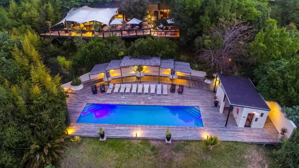 Hog Hollow Country Lodge - 2